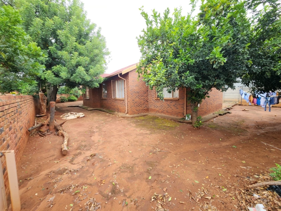 3 Bedroom Property for Sale in Geelhoutpark North West